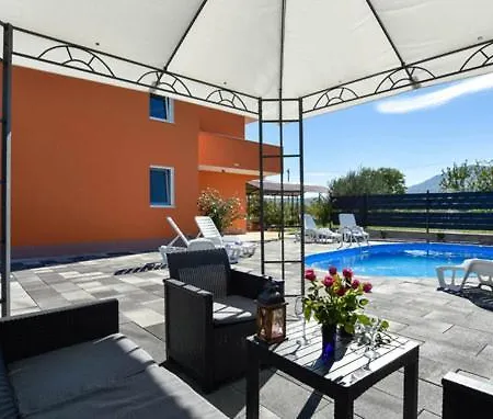 Petra Villa